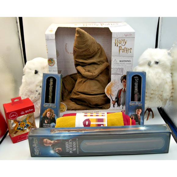 Harry Potter Ultimate Gift Bundle – Sorting Hat, Owls, Wands, Scarf, & More - Picture 1 of 10